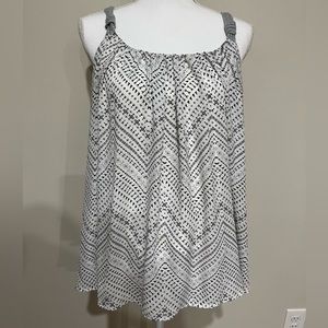 Maurice’s tank top